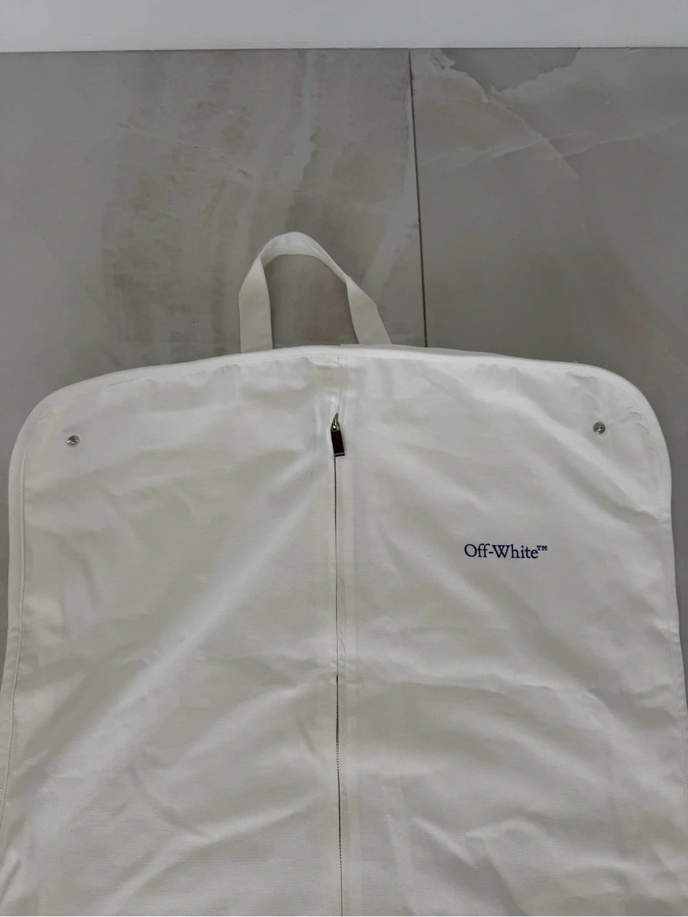 Newest Rare Off-White Garment Bag Shopping Bag & Receipt Holder